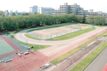 グラウンド